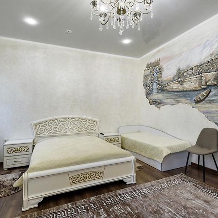Апартаменти В Старому Місті Sweet House Kamjanets-Podilskyi Eksteriør billede